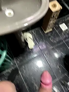 Snapshot of novin19_ chatting on 19, 9, 2025 novin19  online show from 19, 9, 2025