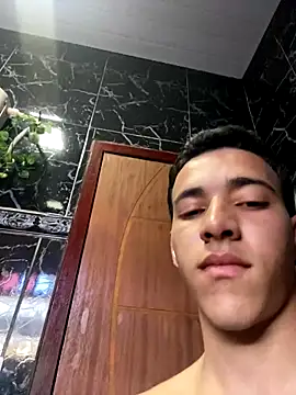 Snapshot of novin19_ chatting on 21, 9, 2025 novin19  online show from 21, 9, 2025