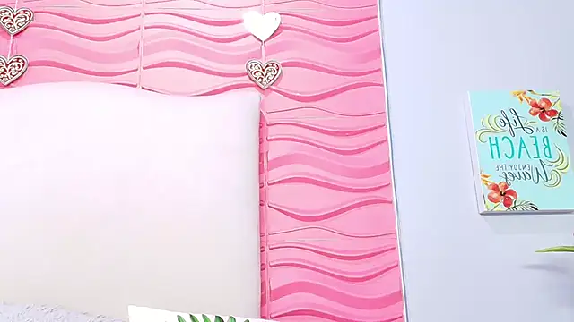 Snapshot of Veronica_Tits chatting on 19, 2, 2025 Veronica Tits online show from 19, 2, 2025