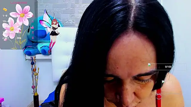 Snapshot of HorniestMilf chatting on 25, 10, 2025 HorniestMilf online show from 25, 10, 2025