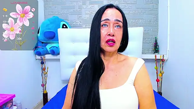 Snapshot of HorniestMilf chatting on 29, 10, 2025 HorniestMilf online show from 29, 10, 2025