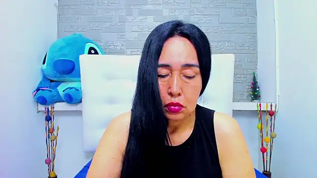 Snapshot of HorniestMilf chatting on 22, 11, 2025 HorniestMilf online show from 22, 11, 2025