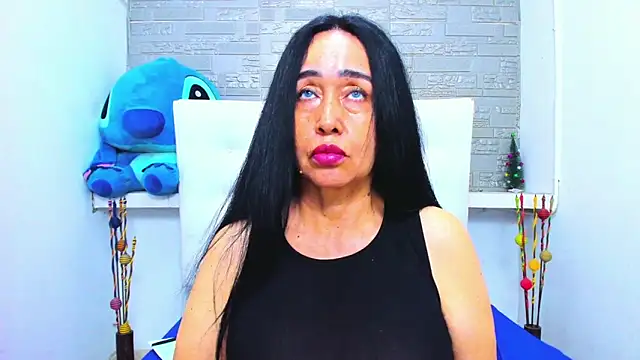 Snapshot of HorniestMilf chatting on 26, 11, 2025 HorniestMilf online show from 26, 11, 2025