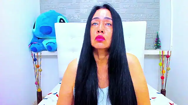 Snapshot of HorniestMilf chatting on 15, 12, 2025 HorniestMilf online show from 15, 12, 2025