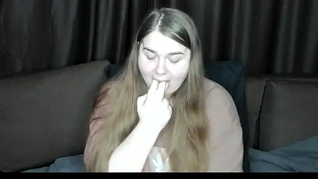 Snapshot of Aushpana chatting on 14, 10, 2025 Aushpana online show from 14, 10, 2025