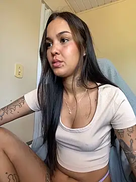 Snapshot of poliannaxx chatting on 11, 9, 2025 poliannaxx online show from 11, 9, 2025