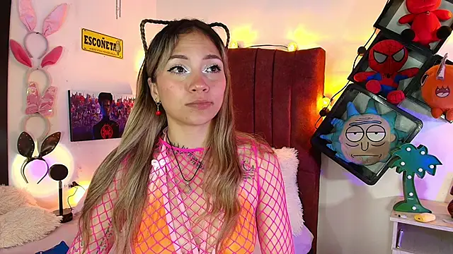 alisson zafiro  online show from 21, 3, 2025