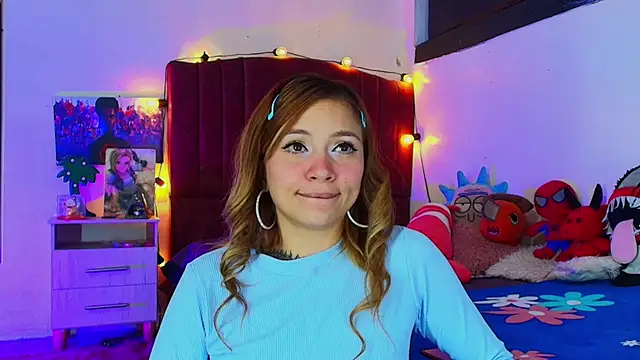 alisson zafiro  online show from 19, 10, 2025