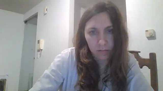 JasmineGlamour online show from 16, 4, 2026