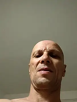 Snapshot of wedge75 chatting on 15, 9, 2025 wedge75 online show from 15, 9, 2025