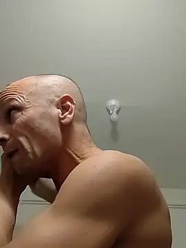 Snapshot of wedge75 chatting on 30, 9, 2025 wedge75 online show from 30, 9, 2025