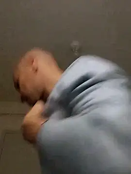 Snapshot of wedge75 chatting on 6, 10, 2025 wedge75 online show from 6, 10, 2025