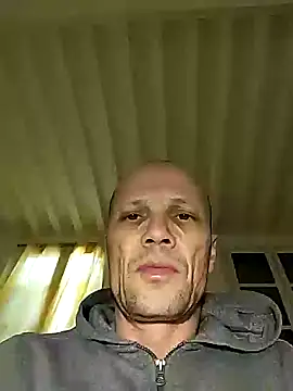 Snapshot of wedge75 chatting on 12, 10, 2025 wedge75 online show from 12, 10, 2025