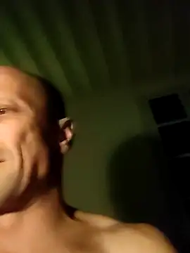 Snapshot of wedge75 chatting on 15, 10, 2025 wedge75 online show from 15, 10, 2025