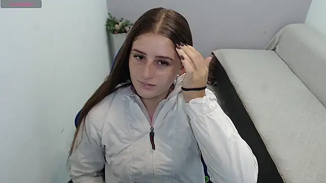 Snapshot of valerie_diaz1 chatting on 6, 11, 2025 valerie diaz1 online show from 6, 11, 2025