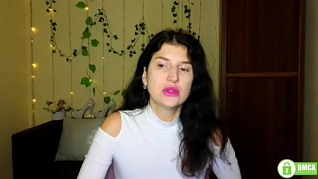 Alianna Solo Kisses online show from 8, 2, 2026