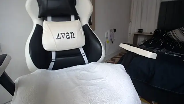 Valerioe online show from 28, 2, 2025