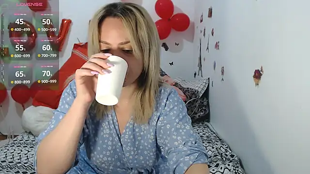 hotmilf4uxxx online show from 24, 3, 2026