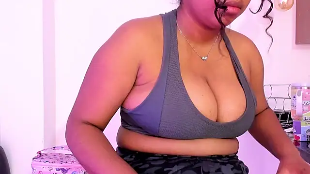 Lizzie Williams  online show from 25, 11, 2025