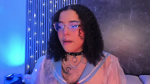 Emiilycollins online show from 13, 12, 2024