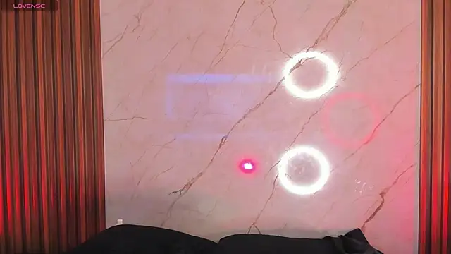 Emiilycollins online show from 28, 12, 2024