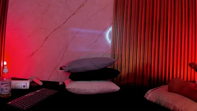 Emiilycollins online show from 15, 1, 2025