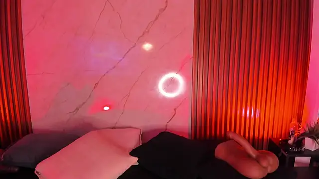 Emiilycollins online show from 19, 3, 2025