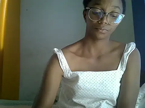 ElianeHot online show from 17, 7, 2026