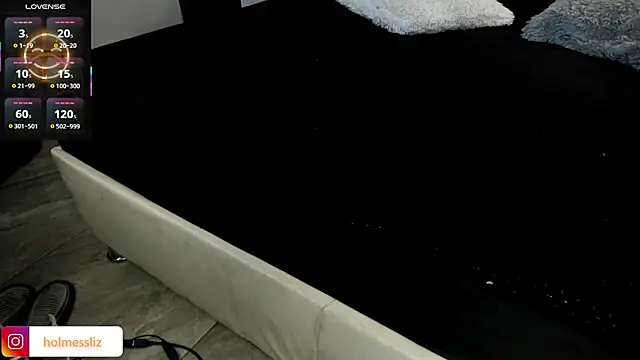 LIZ HOLMES online show from 8, 3, 2025