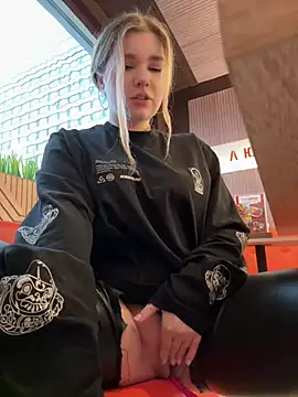 PumaShyXD online show from 28, 1, 2025