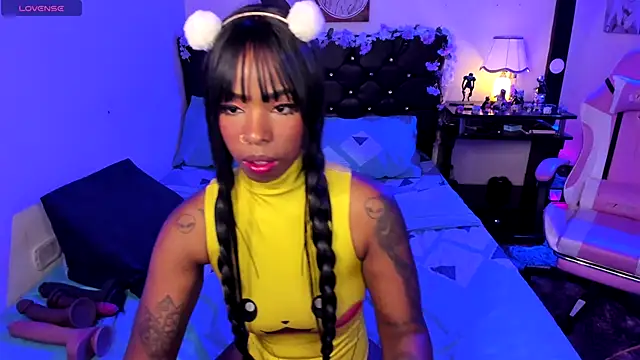 Snapshot of kary_bunny3 chatting on 8, 11, 2025 kary bunny3 online show from 8, 11, 2025