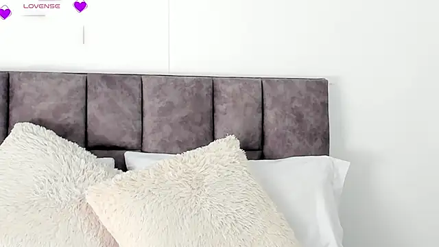 VeronicaTonu online show from 13, 3, 2025