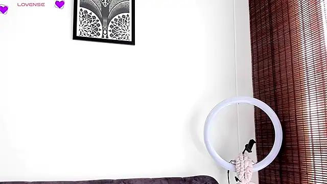 VeronicaTonu online show from 4, 11, 2025