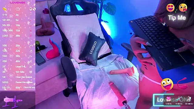 LiaaGenner online show from 21, 2, 2025