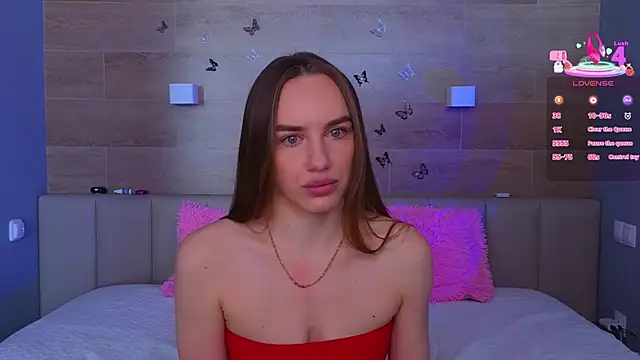 SaraCros online show from 11, 4, 2026