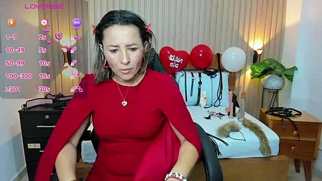 luciana ballesteros  online show from 14, 2, 2025