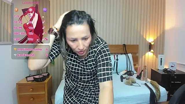 luciana ballesteros  online show from 7, 3, 2025