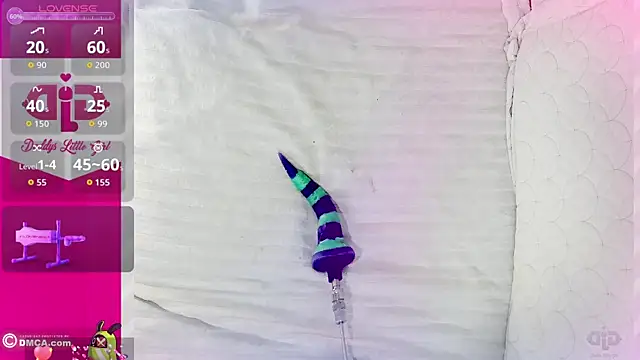 DaddysLittleGirl01 online show from 5, 12, 2025