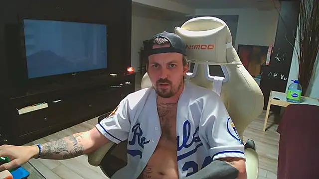 Snapshot of Tremblay_Simard chatting on 4, 12, 2025 Tremblay Simard online show from 4, 12, 2025