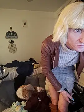 Snapshot of BirdmanJR11th chatting on 10, 11, 2025 BirdmanJR11th online show from 10, 11, 2025