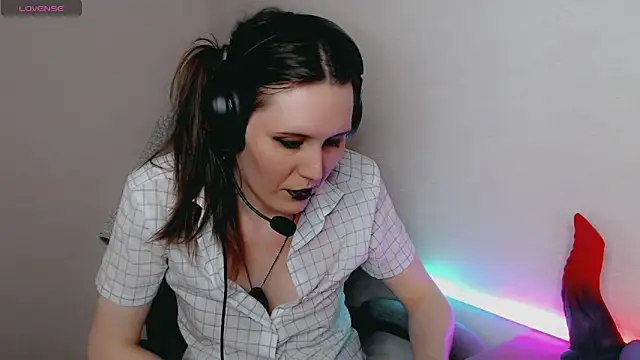 Snapshot of tracy_cooper chatting on 23, 12, 2024 tracy cooper online show from 23, 12, 2024