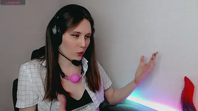 Snapshot of tracy_cooper chatting on 24, 12, 2024 tracy cooper online show from 24, 12, 2024