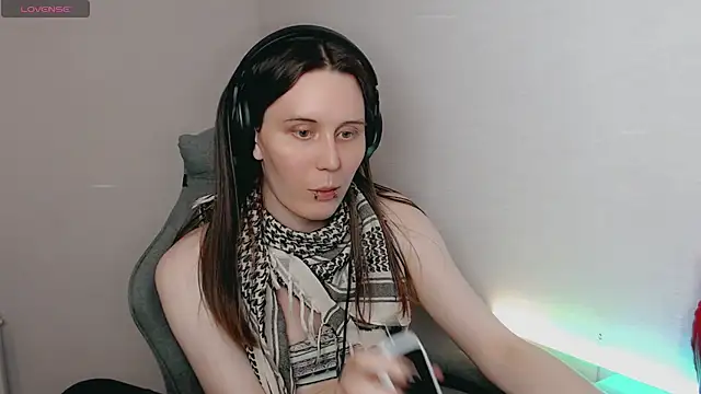 Snapshot of tracy_cooper chatting on 28, 12, 2024 tracy cooper online show from 28, 12, 2024