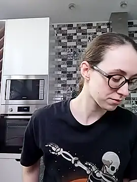 MartiniiSelenna online show from 28, 2, 2025