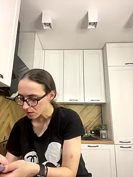 MartiniiSelenna online show from 8, 11, 2025