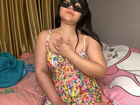 Snapshot of neelayoung chatting on 8, 1, 2025 neelayoung online show from 8, 1, 2025