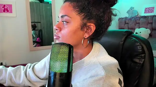 ladyrd1 online show from 19, 12, 2024