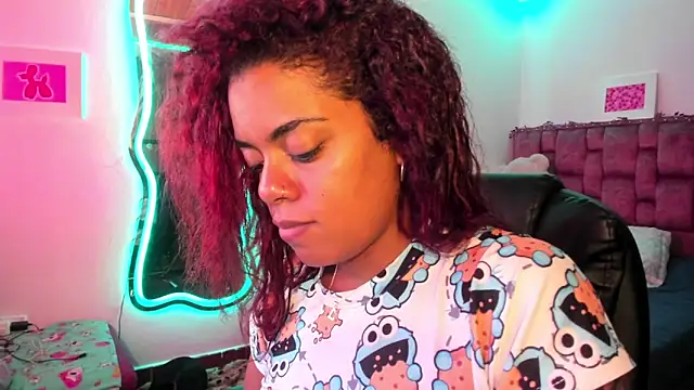 ladyrd1 online show from 12, 1, 2025