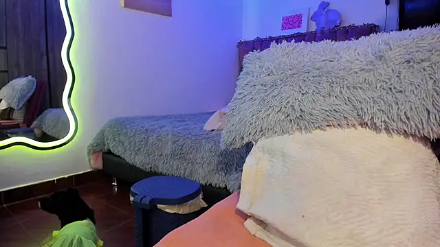 Snapshot of ladyrd1 chatting on 13, 2, 2025 ladyrd1 online show from 13, 2, 2025