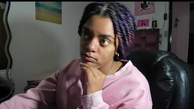 Snapshot of ladyrd1 chatting on 24, 10, 2025 ladyrd1 online show from 24, 10, 2025